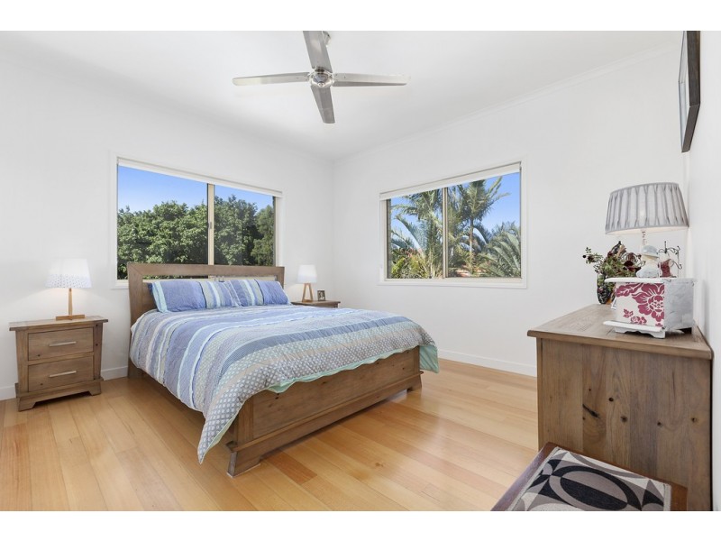 18 Fantail Crescent, Cooroy QLD 4563