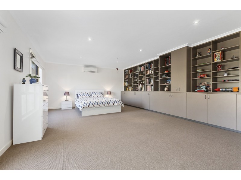 18 Fantail Crescent, Cooroy QLD 4563