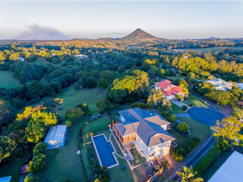 18 Fantail Crescent, Cooroy QLD 4563