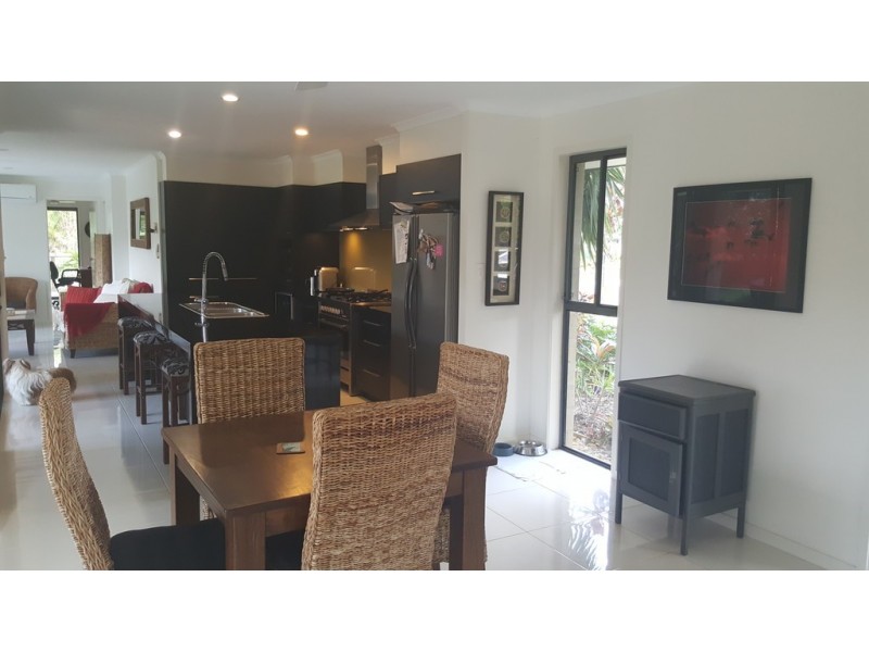 15 Overton Way, Kin Kin QLD 4571