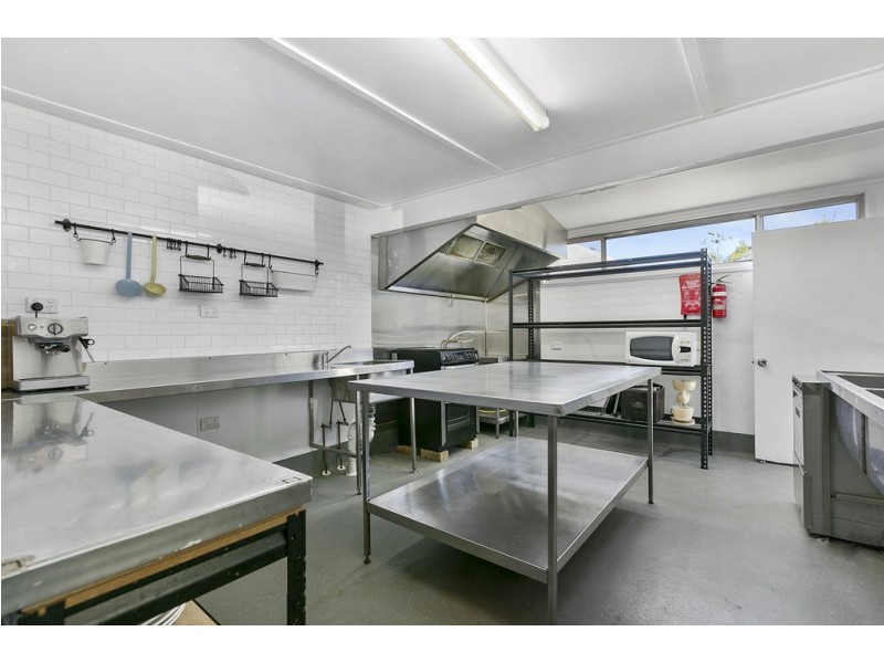 18 Reserve Street, Pomona QLD 4568