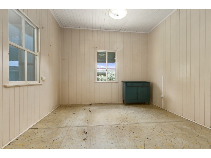 24 Church Street, Pomona QLD 4568