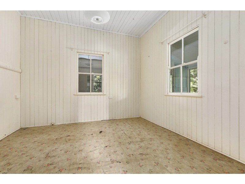 24 Church Street, Pomona QLD 4568