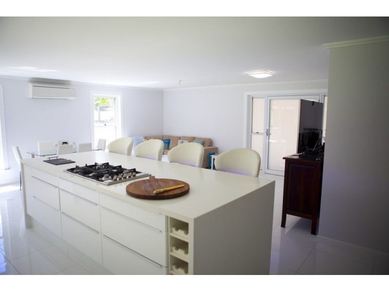 581 Lake Macdonald Drive, Lake Macdonald QLD 4563