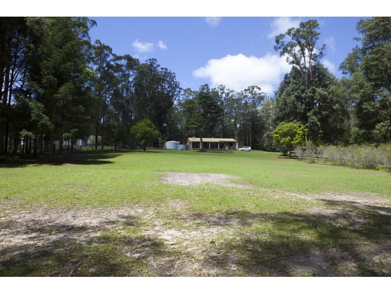 581 Lake Macdonald Drive, Lake Macdonald QLD 4563