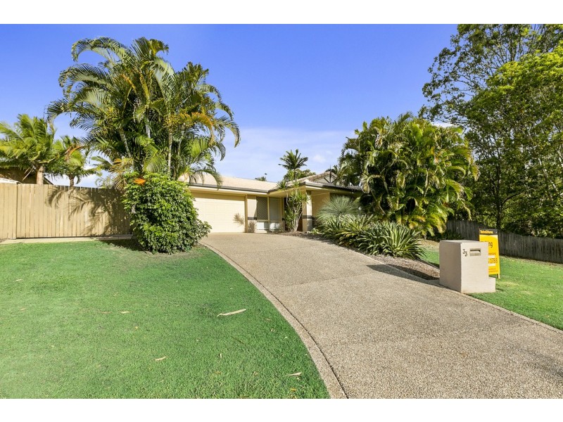 33 Woolumba Street, Tewantin QLD 4565