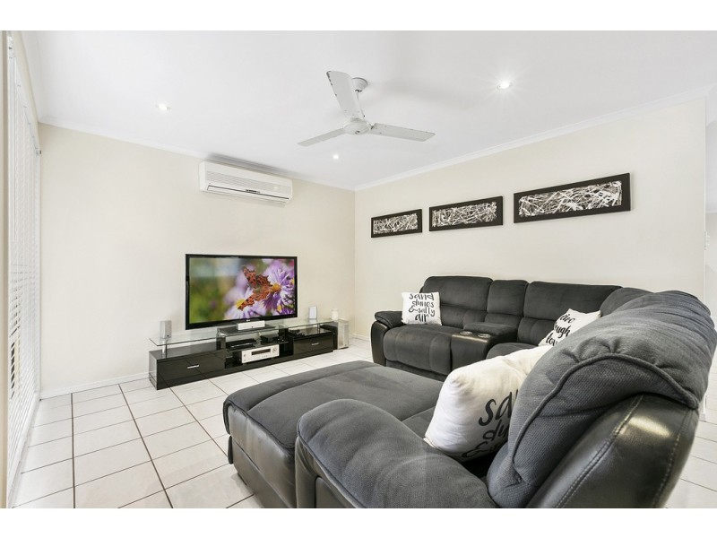 33 Woolumba Street, Tewantin QLD 4565