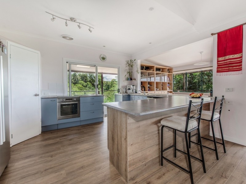 164 Black Mountain Range Road, Black Mountain QLD 4563