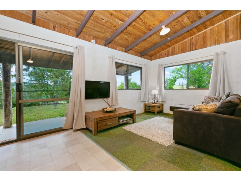 25 Traveston Crossing Road, Kybong QLD 4570