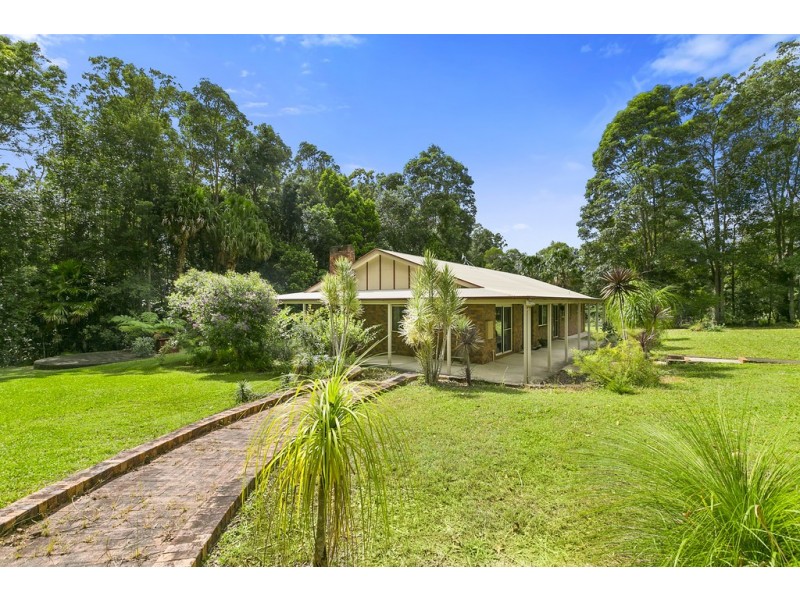 151 Dath Henderson Road, Tinbeerwah QLD 4563