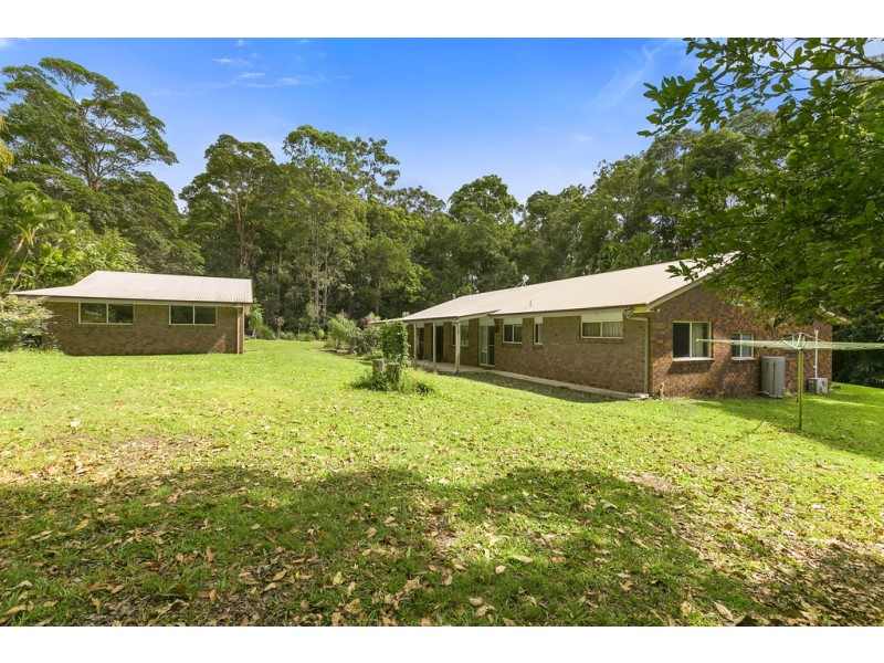 151 Dath Henderson Road, Tinbeerwah QLD 4563