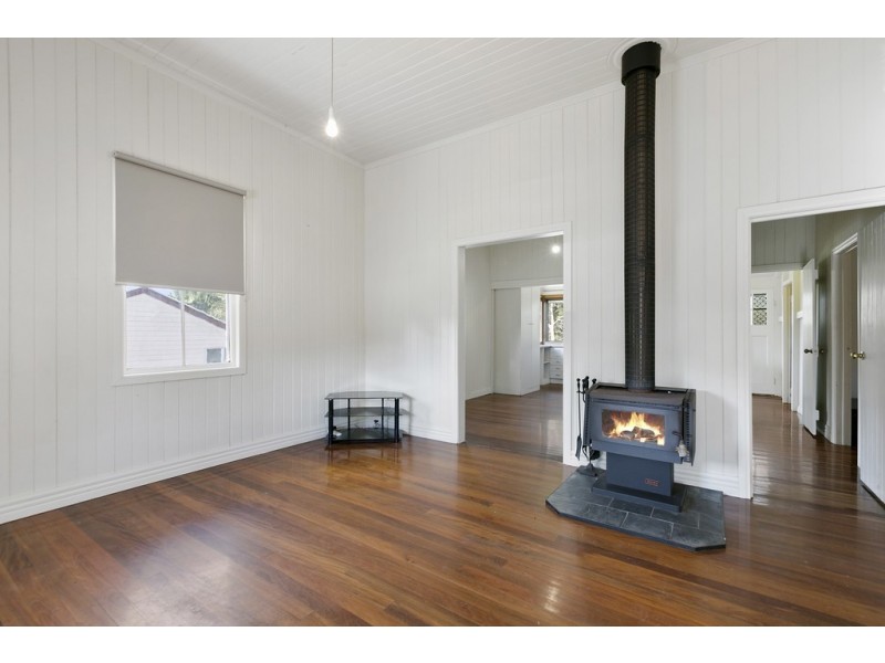16 Henry Street, Cooran QLD 4569