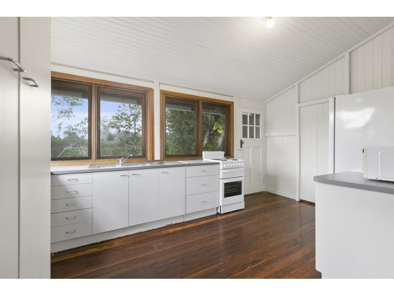 16 Henry Street, Cooran QLD 4569