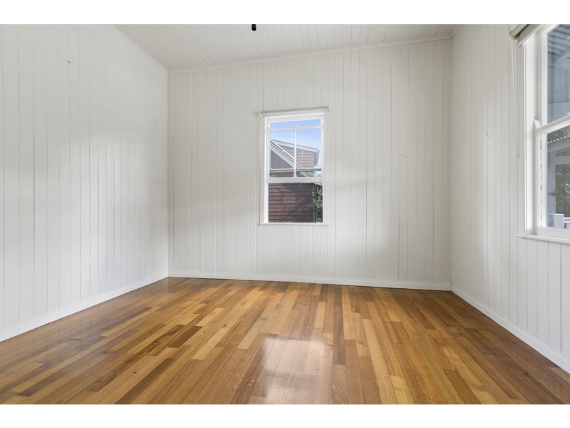 16 Henry Street, Cooran QLD 4569
