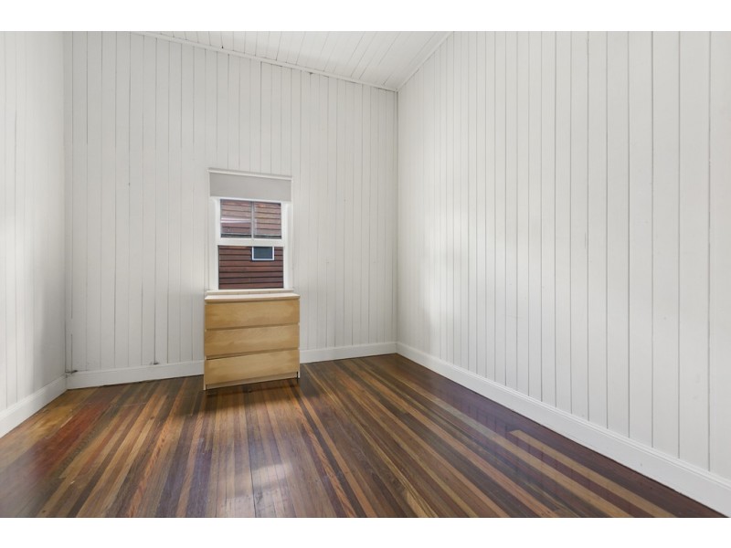 16 Henry Street, Cooran QLD 4569