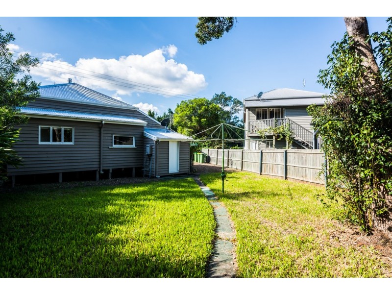 11 Station Street, Pomona QLD 4568