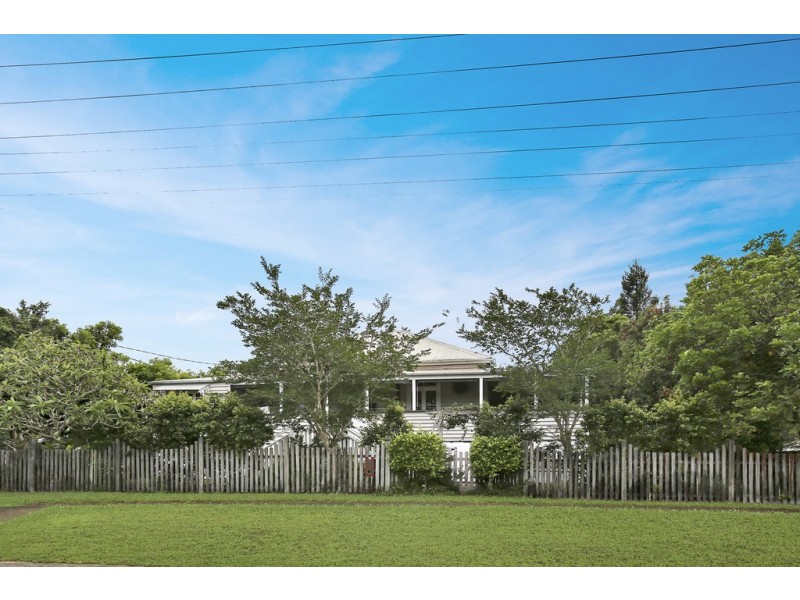 8 Pavilion St, Pomona QLD 4568