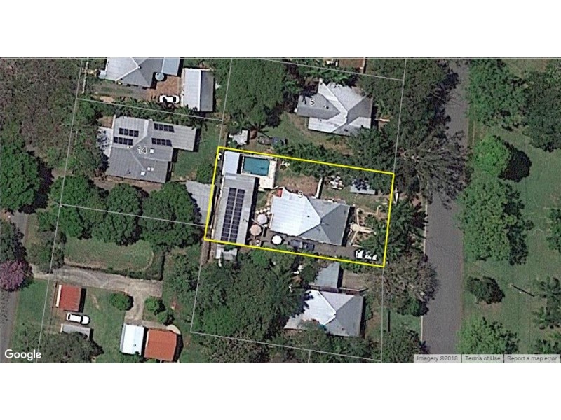 3 Railway Parade, Pomona QLD 4568