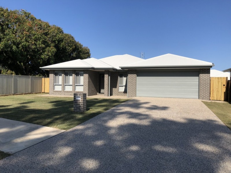 27 PINE STREET, Cooroy QLD 4563