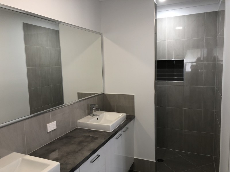 27 PINE STREET, Cooroy QLD 4563