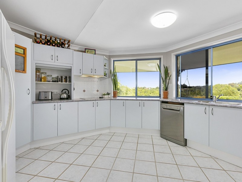 18 Myrtle Court, Black Mountain QLD 4563