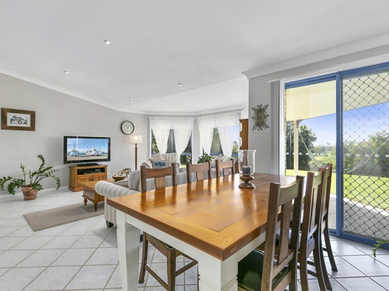 18 Myrtle Court, Black Mountain QLD 4563