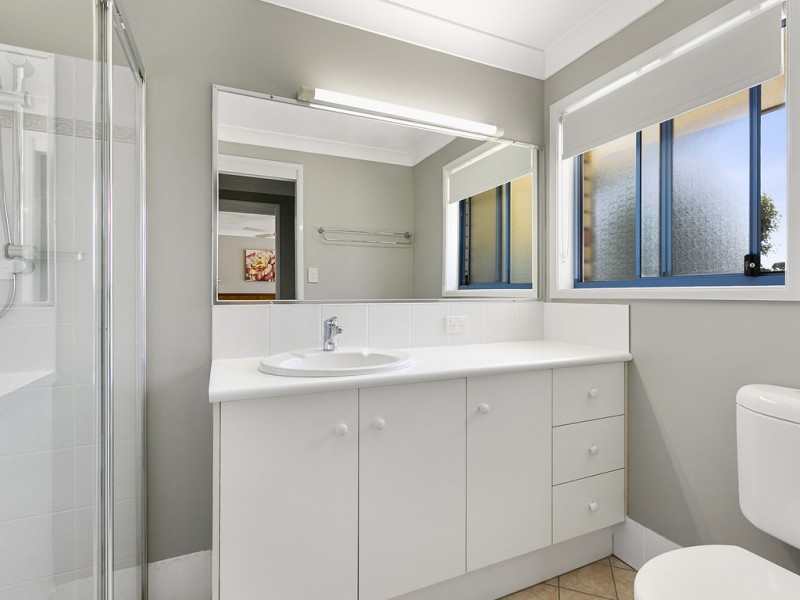 18 Myrtle Court, Black Mountain QLD 4563