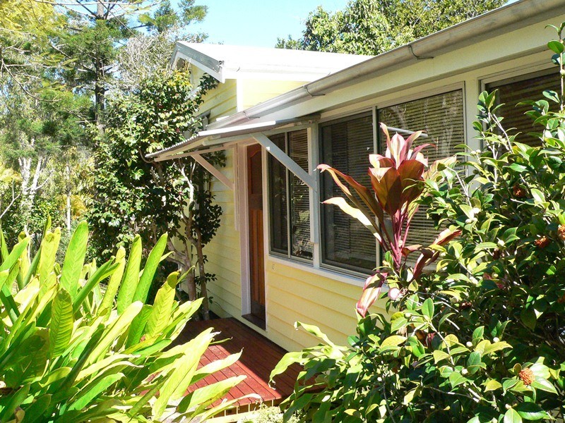 12 Pine Street, Pomona QLD 4568