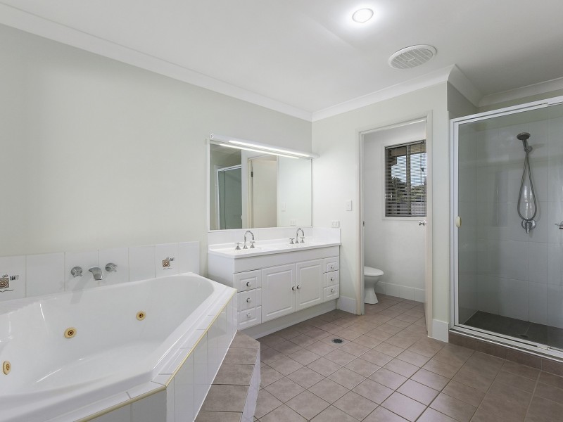 55 Oak Street, Cooroy QLD 4563