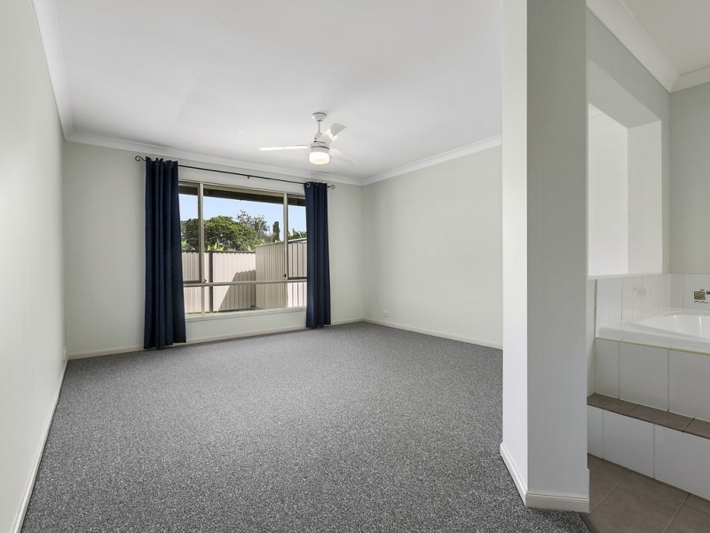 55 Oak Street, Cooroy QLD 4563