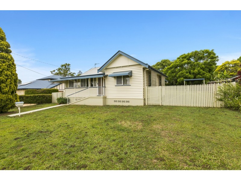 12 Garnet Street, Cooroy QLD 4563