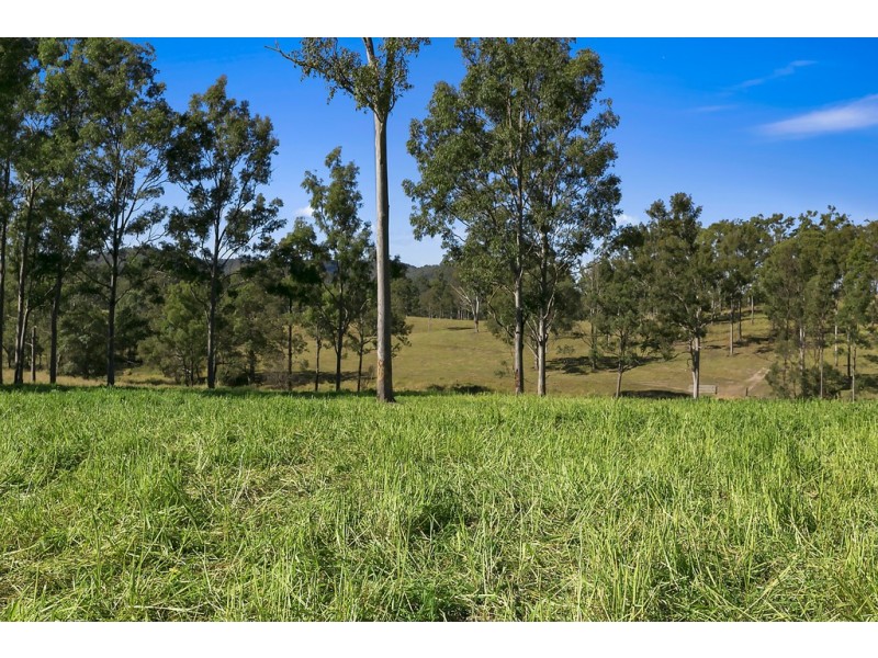 1692 Kenilworth Skyring Creek Road, Tuchekoi QLD 4570
