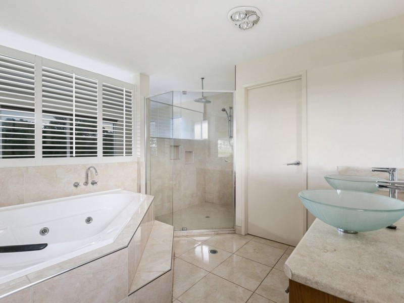 2 Leatherwood Lane, Black Mountain QLD 4563