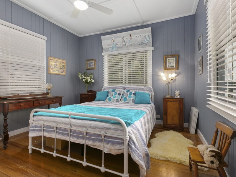 17 Mountain Street, Pomona QLD 4568