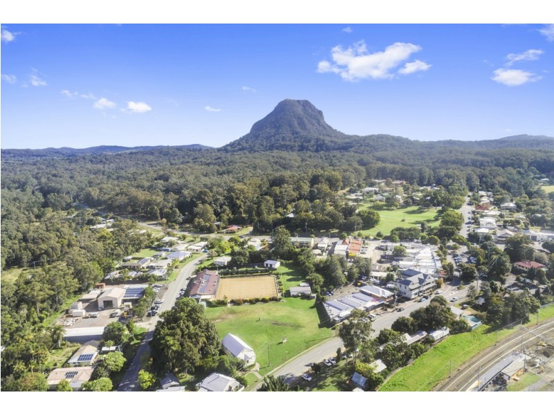 12 School Street, Pomona QLD 4568