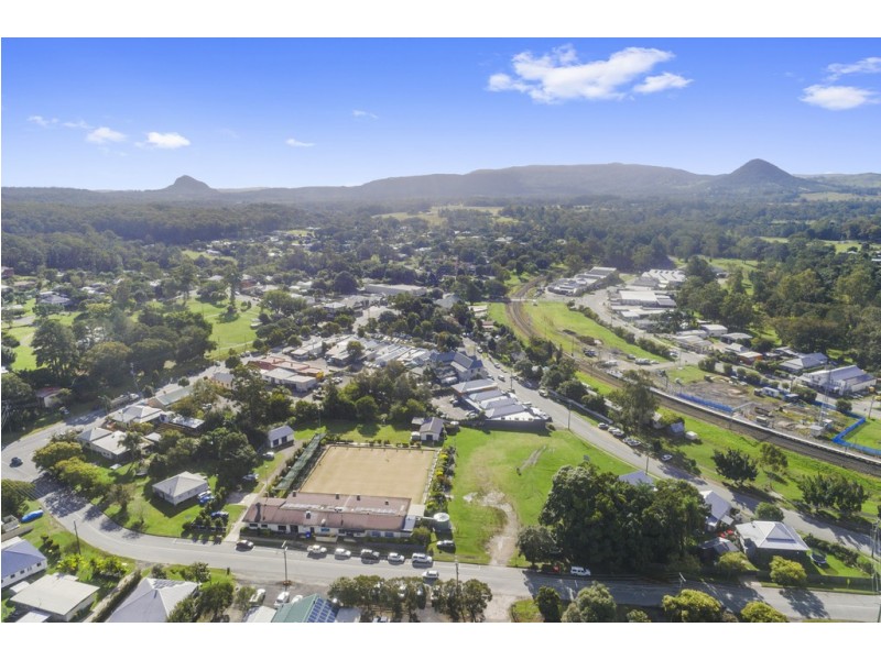 12 School Street, Pomona QLD 4568