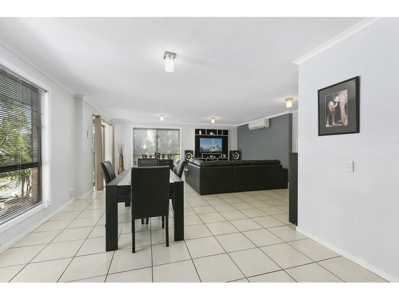 2 Pavilion Street, Pomona QLD 4568