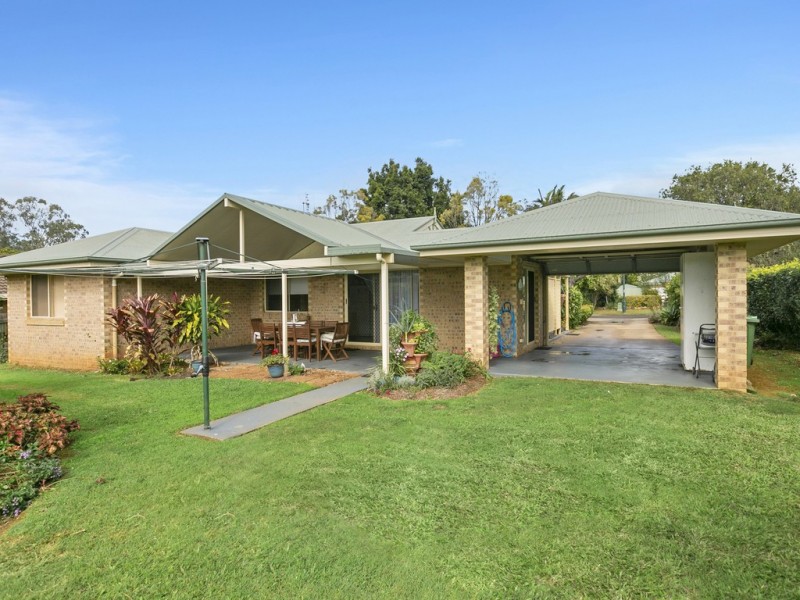 5 Meridan Court, Pomona QLD 4568