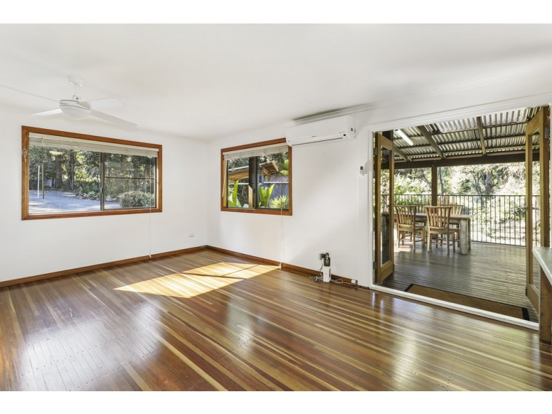 43 Forest Acres Drive, Lake Macdonald QLD 4563