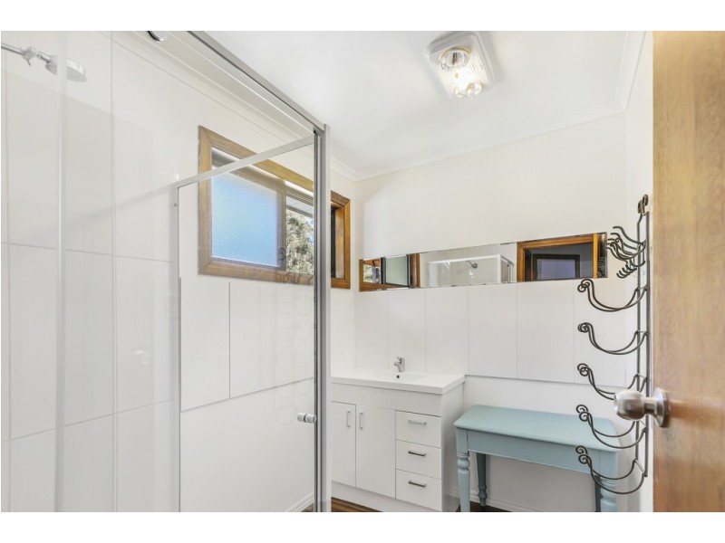 43 Forest Acres Drive, Lake Macdonald QLD 4563