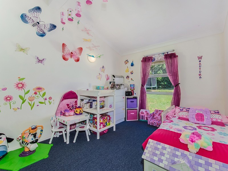 2 Sandy Street, Pomona QLD 4568