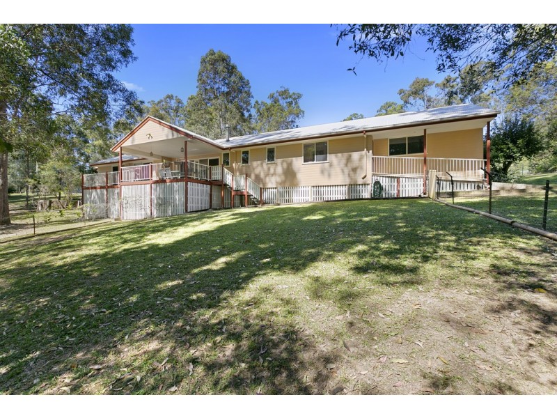 1 Sapling Court, Pomona QLD 4568
