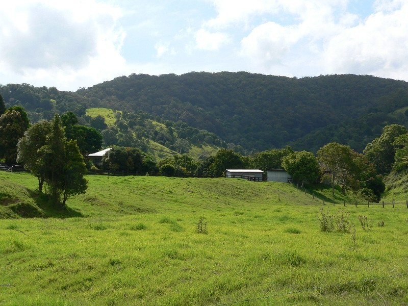 405 Upper Pinbarren Creek Road, Pomona QLD 4568