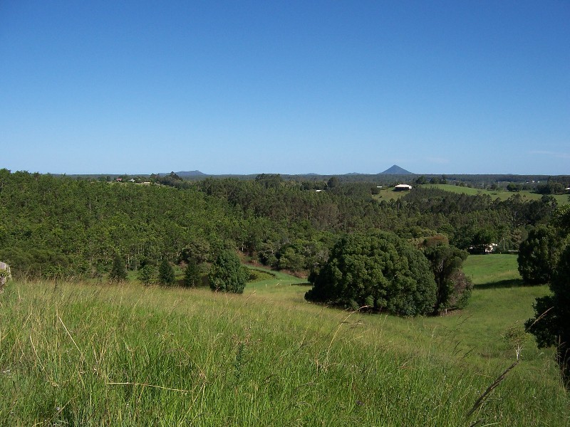40 Binalong Road, Pinbarren QLD 4568