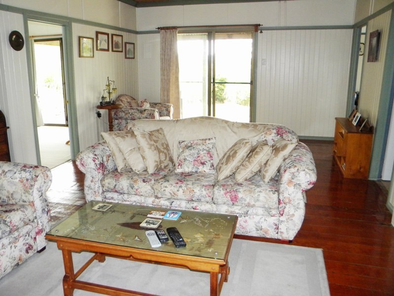 253 Uhlmanns Road, Pomona QLD 4568