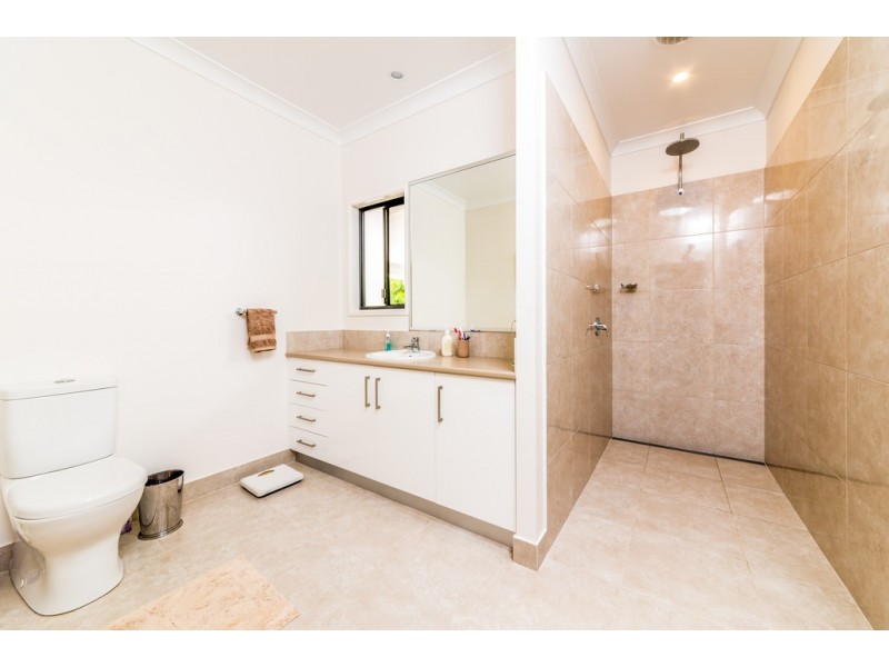43 Pomona Connection Road, Pomona QLD 4568