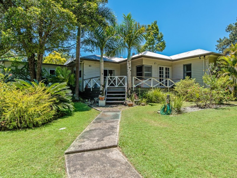 17 Mountain Street, Pomona QLD 4568