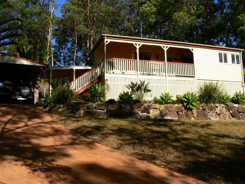 4 Hensley Lane, Cooran QLD 4569