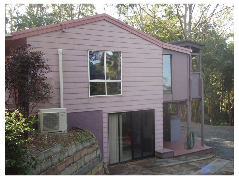 8 James Street, Cooran QLD 4569