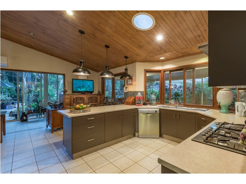 337 Sankeys Road, Cooran QLD 4569